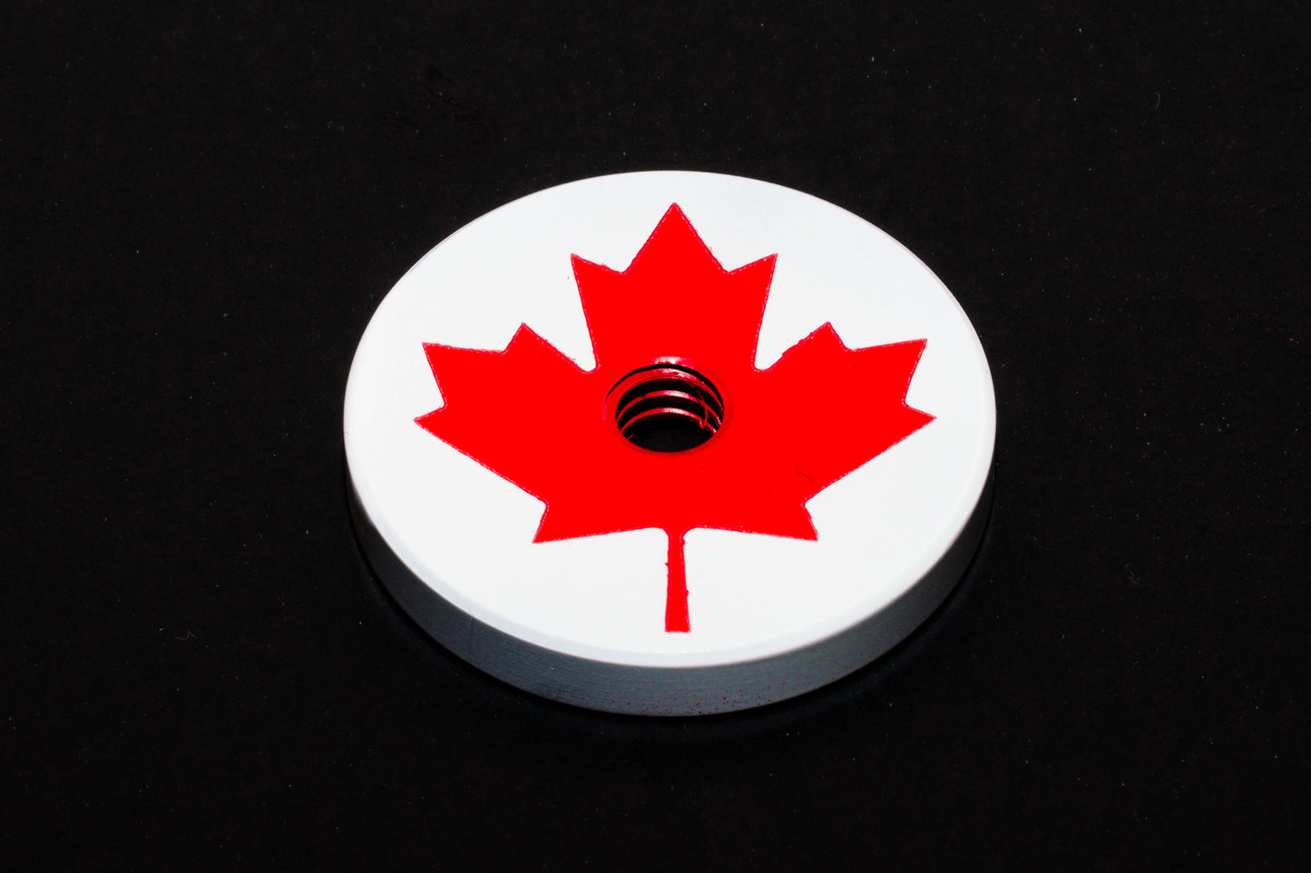 1oz Canadian flag weight