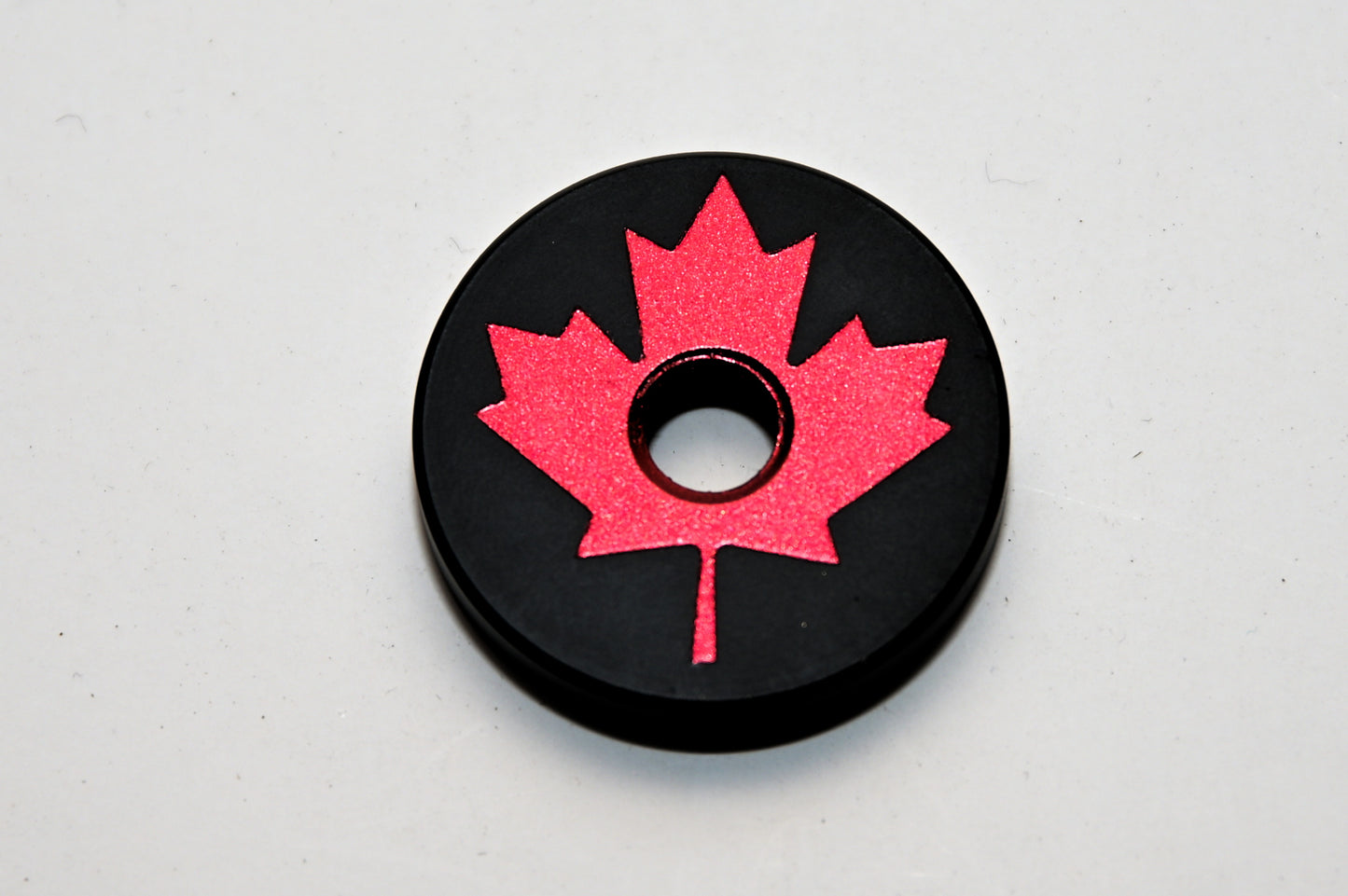 1oz Canadian flag weight