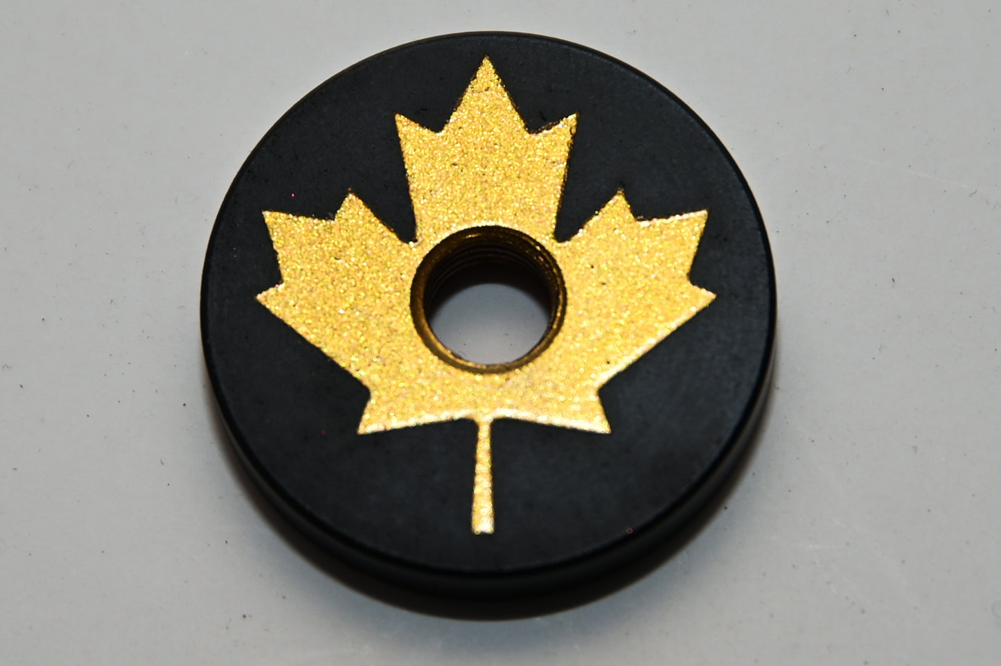 1oz Canadian flag weight